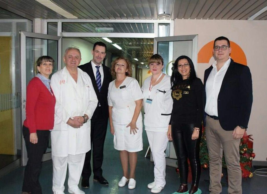 ПОКЛОНИ ЗА ПРВОРОЂЕНЕ БЕБЕ