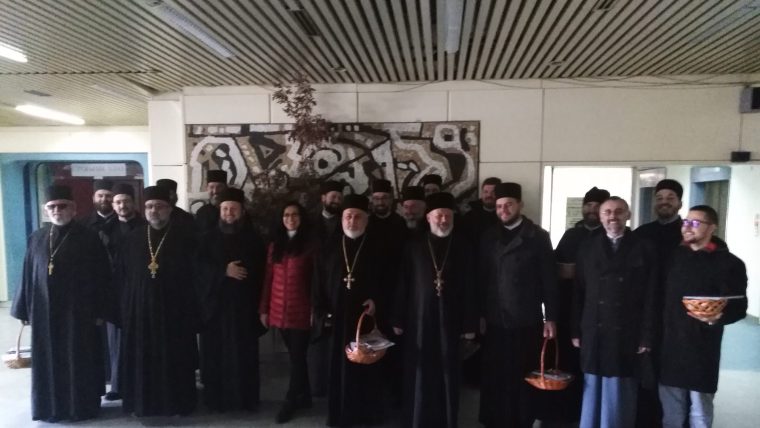 СВЕШТЕНСТВО ЕПАРХИЈЕ ЖИЧКЕ У ПОСЕТИ НАШОЈ БОЛНИЦИ
