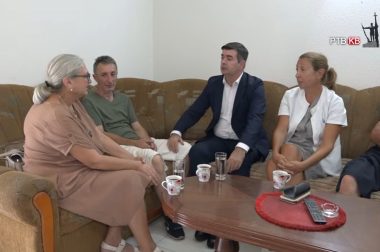 Др Мирсад Ђерлек у посети Љубиши Гашовићу из Подунаваца